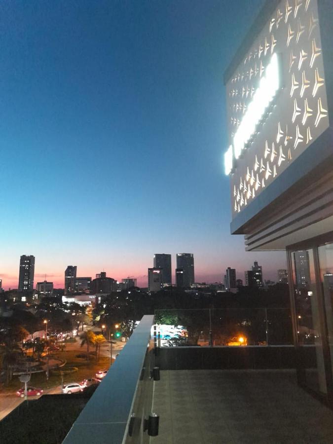 Hotel Tryp By Wyndham Santa Cruz Santa Cruz de La Sierra Exteriér fotografie
